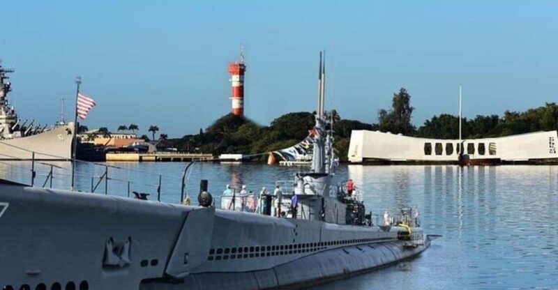 Pearl Harbor Passport: A Complete Experience - Touring the USS Missouri Battleship