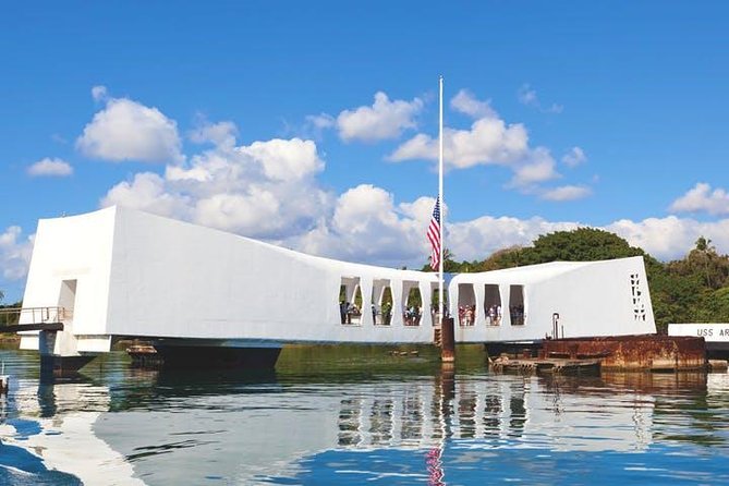 Pearl Harbor, USS Arizona and Honolulu City Tour - The Tour Guide’s Role in Enhancing the Experience