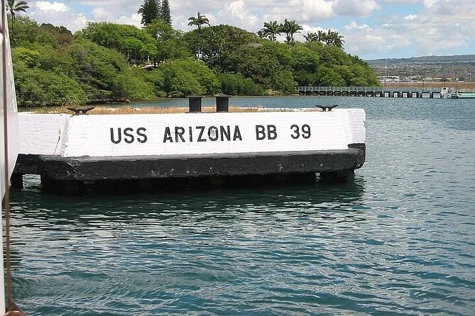 Pearl Harbor USS Arizona Memorial & Battleship Missouri - The Experience of the Guided Commentary and Optional Flexibility