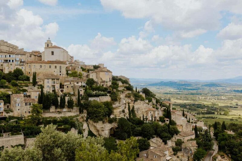 Pearls of Luberon: Gordes, Rousillon & Senanque private trip - Discovering Rousillon’s Colorful Ochre Streets