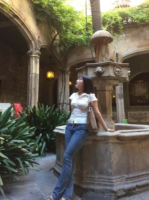 Pedrera, Casa Batlló, Gothic Quarter Photo Walk - Discovering Barcelona’s Architectural Gems with a Photography Focus