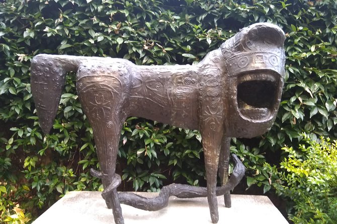 Peggy Guggenheim collection Venice private tour - Accessibility and Comfort