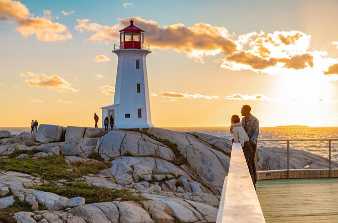 Peggys Cove Adventure and Halifax City Public Tour - The Guide’s Role in Enhancing the Experience