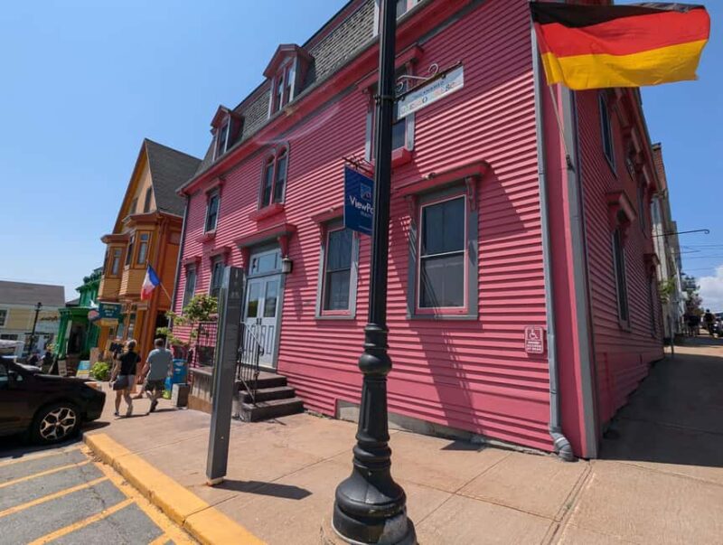 Peggys Cove & Lunenburg + 3 Hidden Gems  Full Day Tour - Visiting Mahone Bay and Blue Rocks: Picturesque Coastal Towns