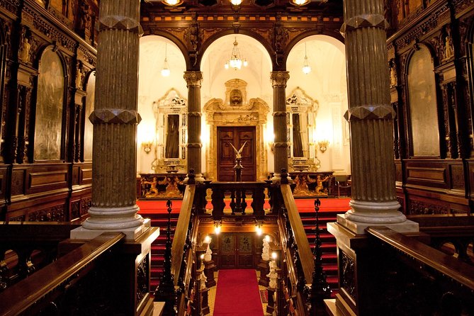 Peles & Cantacuzino Castles: Gourmet Wine & Cultural Day trip - Discovering Peles Castle: The Neo-Renaissance Masterpiece