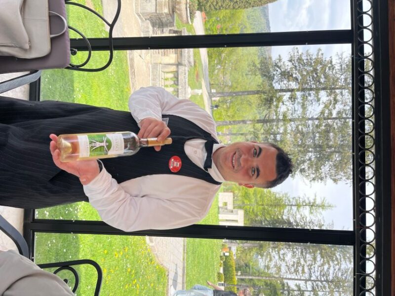 Peles & Cantacuzino Castles: Gourmet Wine & Cultural trip - The Experience Guide: Knowledge and Warmth in Every Story