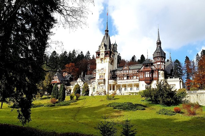 Peles Castle & Bran Castle - Executive Private Tour - Exploring Bran Castle: The Legend of Dracula