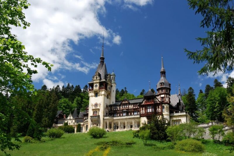 Peles Castle & Wine Tasting Tour - Full-Day from Bucharest - The Charm of Sinaia and the Castle District