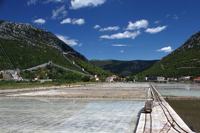 Peljesac and Ston Private Wine Tour with Tastings from Dubrovnik - Exploring the Peljesac Peninsula and the Historic Walls of Ston