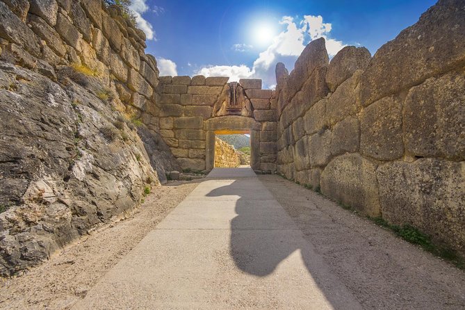 Peloponnese & Nemea Wine Tour (Full Day) - Exploring the Corinth Canal: A Masterpiece of Engineering