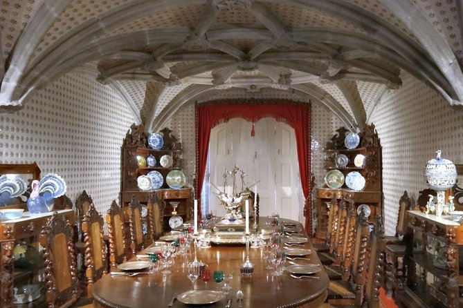 Pena Palace and Regaleira Private Tour All Tickets Included - Tour Guide Expertise and Guest Experience