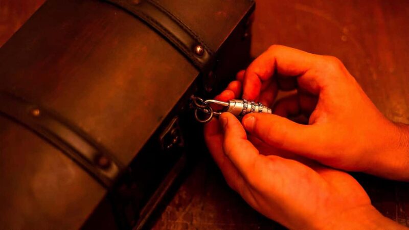 Penafiel: Da Vinci's Mystery Escape Room Game - The Challenge: A 60-minute Race Against Time