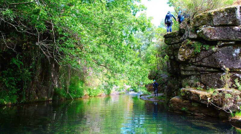 Peneda Gerês: 2.5-Hour Star Canyoning Adventure - Guides and Multilingual Support