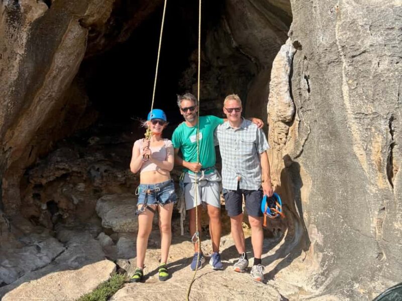 Peniche: Climbing on the beautiful cliffs by the sea. Certified guide. - Discover the Cliffs of Peniche with Certified Guidance