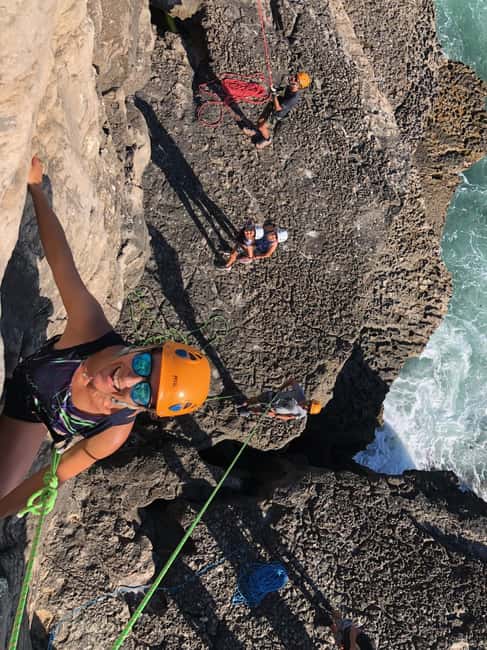 Peniche: Climbing on the beautiful cliffs by the sea. Certified guide. - Routes and Difficulty Levels