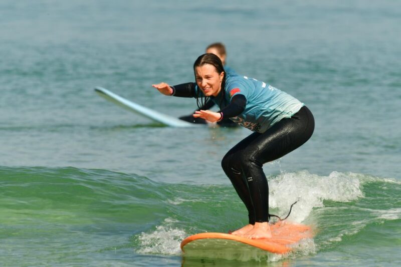 Peniche:Surf lessons Beginners ,Intermediate, advance level - Group Sizes and Social Atmosphere