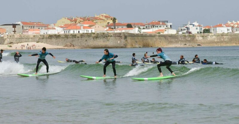 Peniche:Surf lessons Beginners ,Intermediate, advance level - Equipment and Safety Measures