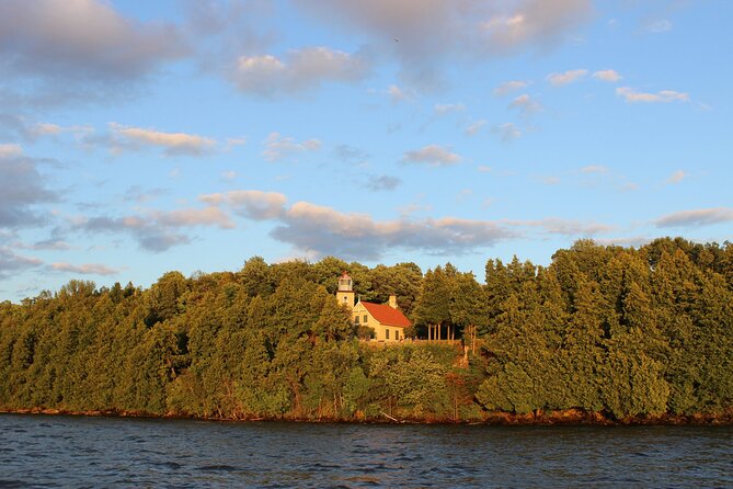 Peninsula Park Caves Scenic Boat Tour - Viewing the Caves and Geological Features