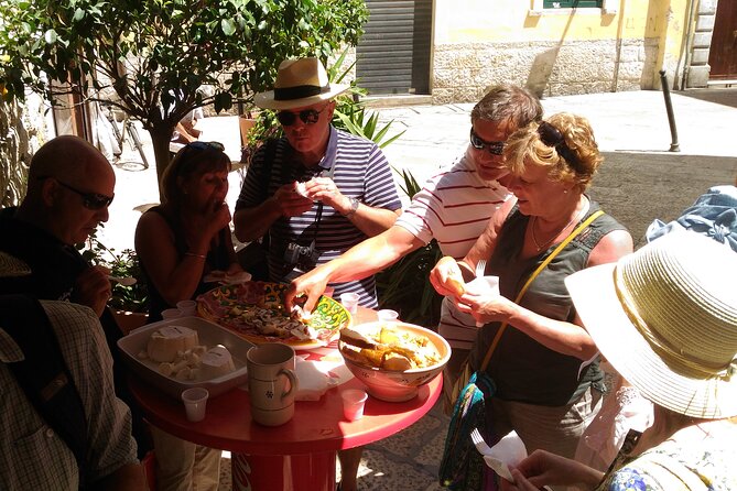 People of Bari unusual guided tour - Meeting Locals and Discovering Hidden Neighborhoods