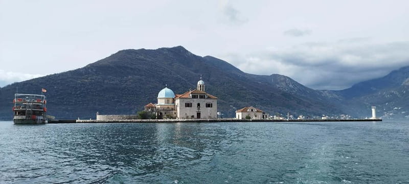 Perast: Cruise & Explore Our Lady of The Rocks island/church - Key Points