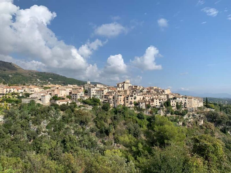 Perched medieval villages around Nice. - Key Points