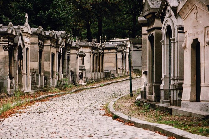 Pere Lachaise Cemetery Paris - Exclusive Guided Walking Tour - Discover Père Lachaise Cemetery with an Expert Guide for $57.29