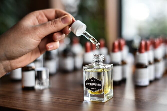 Perfume Making Workshop in the Heart of Florence - The Florentine Setting for Perfume Crafting