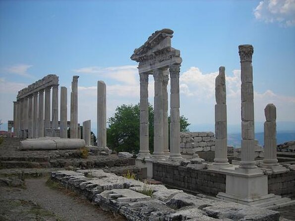 Pergamon Tour - The Asklepion: An Ancient Healing Center