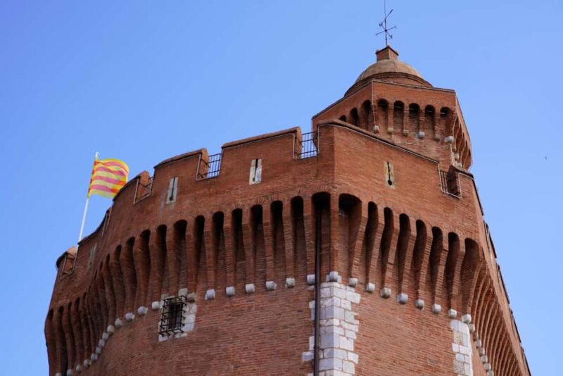 Perpignan: Express Walk with a Local in 60 minutes - Visiting Le Castillet and Its Surroundings