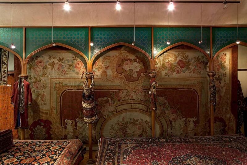 Persian Carpets & Tea: A Cultural Experience in Treviso - Viewing and Photographing Beautiful Carpets