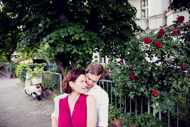 Personal Travel and Vacation Photographer Tour in Berlin - Discover Berlin with a Custom Photoshoot and Professional Photographer