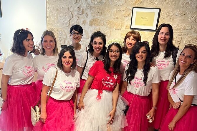 Personal Workshop in Paris 100% Natural Skincare Routine - Creating Your Personalized Travel-Size Skincare Product