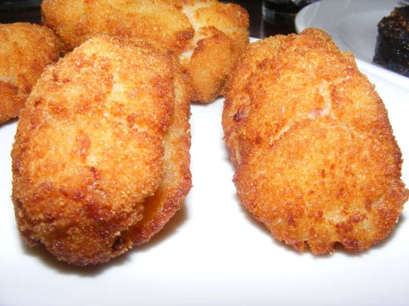 Personalised Traditional Madrid Night Tapas and Drinks Tour - Key Points