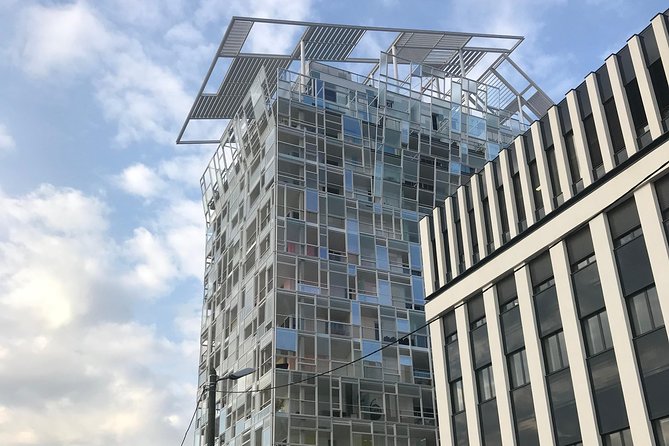 Personalized discovery of the Confluence district - Experience Provider and Booking Details