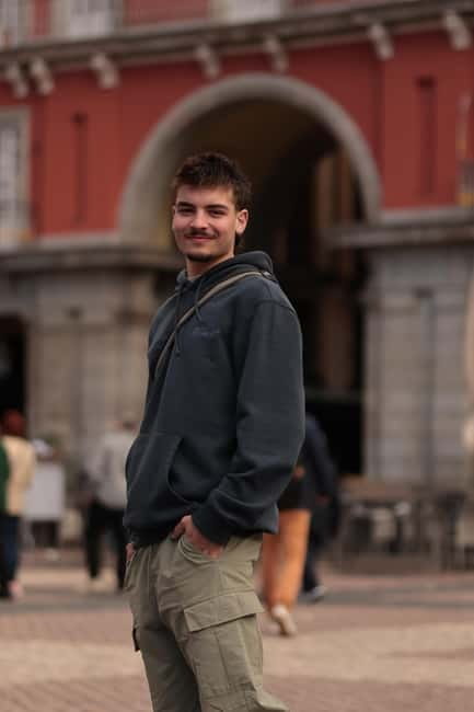 Personalized Madrid Tour: Your perfect photo, custom route, unforgettable moments - Personalized Madrid Tour: Your perfect photo, custom route, unforgettable moments