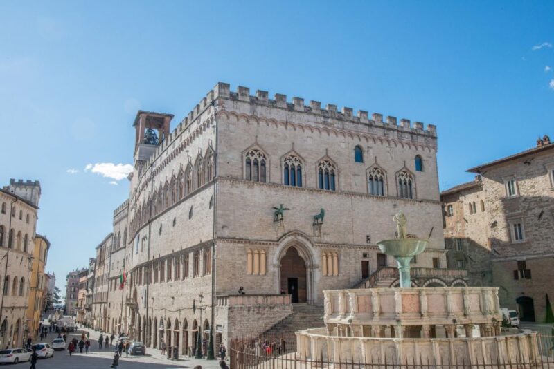 Perugia: Private City Tour with Rocca Paolina and Cathedral - Savoring a Traditional Coffee Break in the Old Town