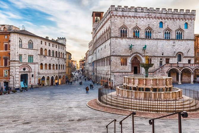 Perugia Private Tour and Small Tasting - Visiting the Cathedral of San Lorenzo