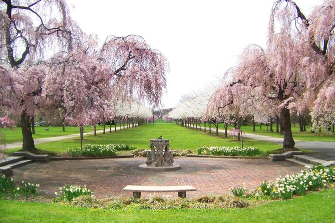 Philadelphia Cherry Blossom 1-Day Tour from New York - Exciting Day Trip from New York to Philadelphia for Cherry Blossom Viewing and City Highlights