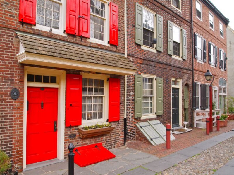 Philadelphia: Grim, Dark, and Twisted History Tour - Tales of Vampires, Pirates, and Ghosts