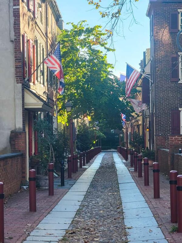 Philadelphia: Guided Walking Tour of Historic District! - Discover Philadelphia’s Historic District with a Passionate Guide