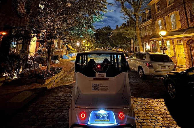 Philadelphia Nighttime by Electric Cart 1 Hour Tour - Small Group Dynamics and Comfort