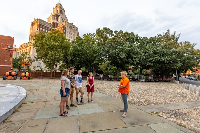 Philadelphia's Haunted History & Ghost Nighttime 1.5 Hour Tour - Exploring Historic Philadelphia’s Haunted Stops