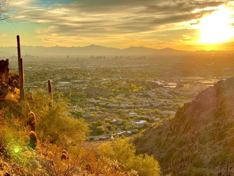 Phoenix: Epic Camelback Mountain Guided Hike | Ascend Peak! - Key Points