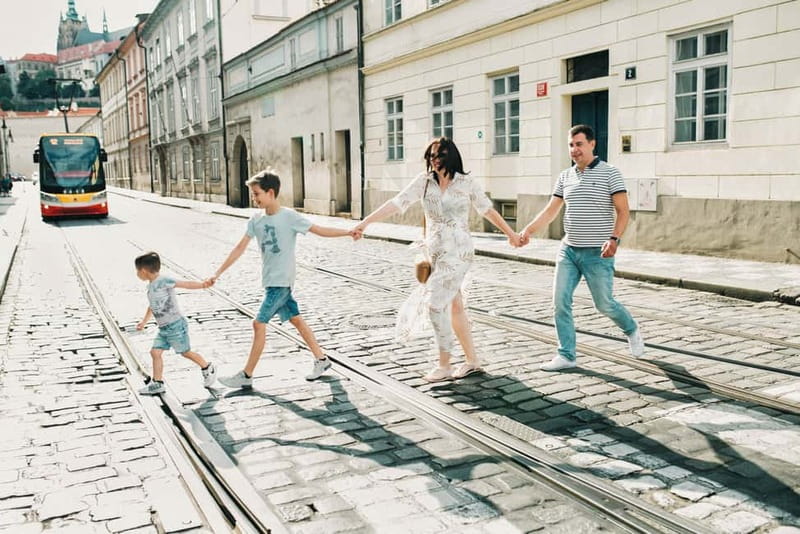 Photo Session in Prague:Shots with Iconic Landmarks - Who Will Benefit Most from This Tour?