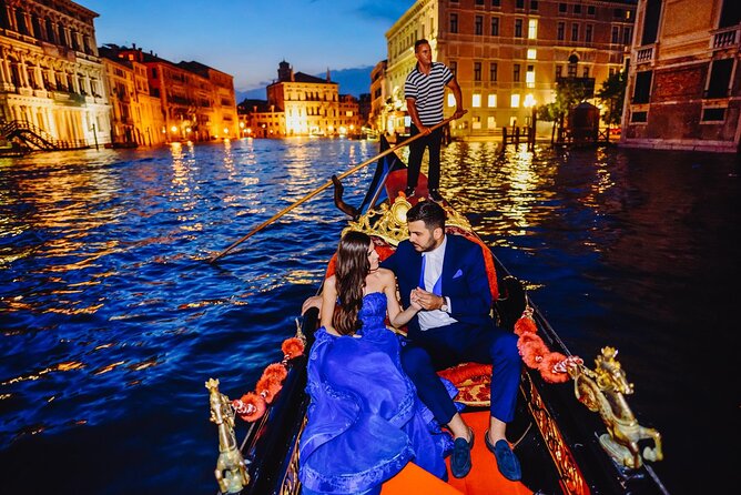 Photo shoot in Venice - Easy Access to Your Photos: Online Gallery Included