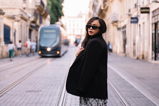 Photo tour in Bordeaux - the most beautiful spots of "the Port de la Lune" - Flexibility of the Tour and Weather Considerations