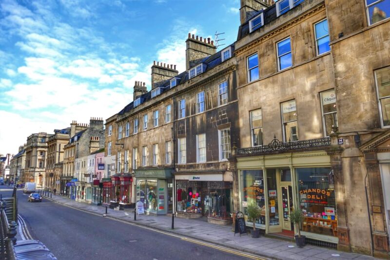 Photo Tours in Bath: Walking tour with local expert guide - Exploring Bath’s Historic Streets and The River Avon