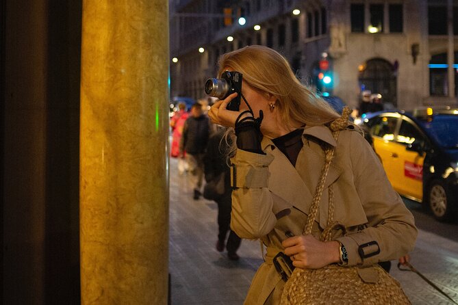 Photo Walking Tour in Barcelona Gothic Quarter - Meeting at the Estación de Francia