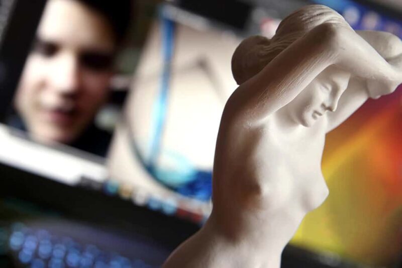 Photo workshop in Cologne, 3 hours, theory and practice - Discover Cologne Through the Lens with a 3-Hour Photo Workshop