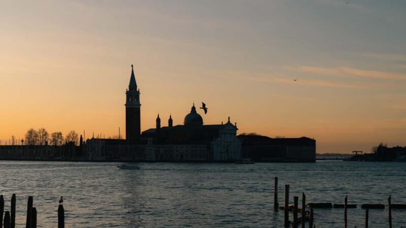 Photo workshop in Venice with a local photographer! - Capture Venice with a Local Photographer in a 2-Hour Photo Workshop